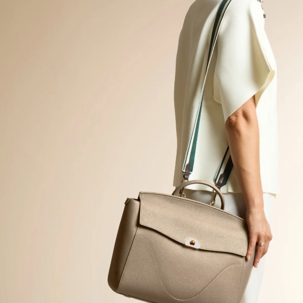 New Oleada Wavia Leather Bag Plus, convertible crossbody backpack shoulder, NWOT